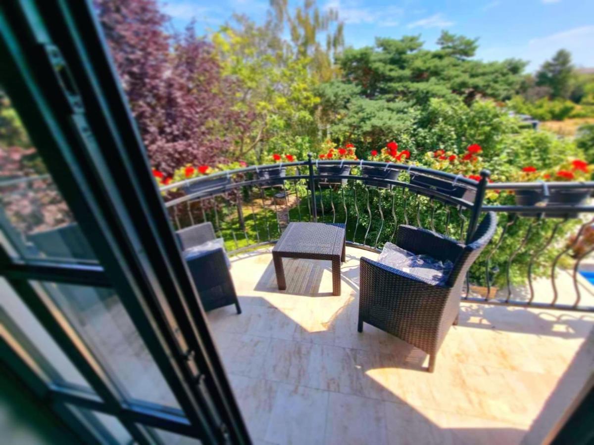 Fuege Villa Luxury & Wellness Balatonfured Ngoại thất bức ảnh